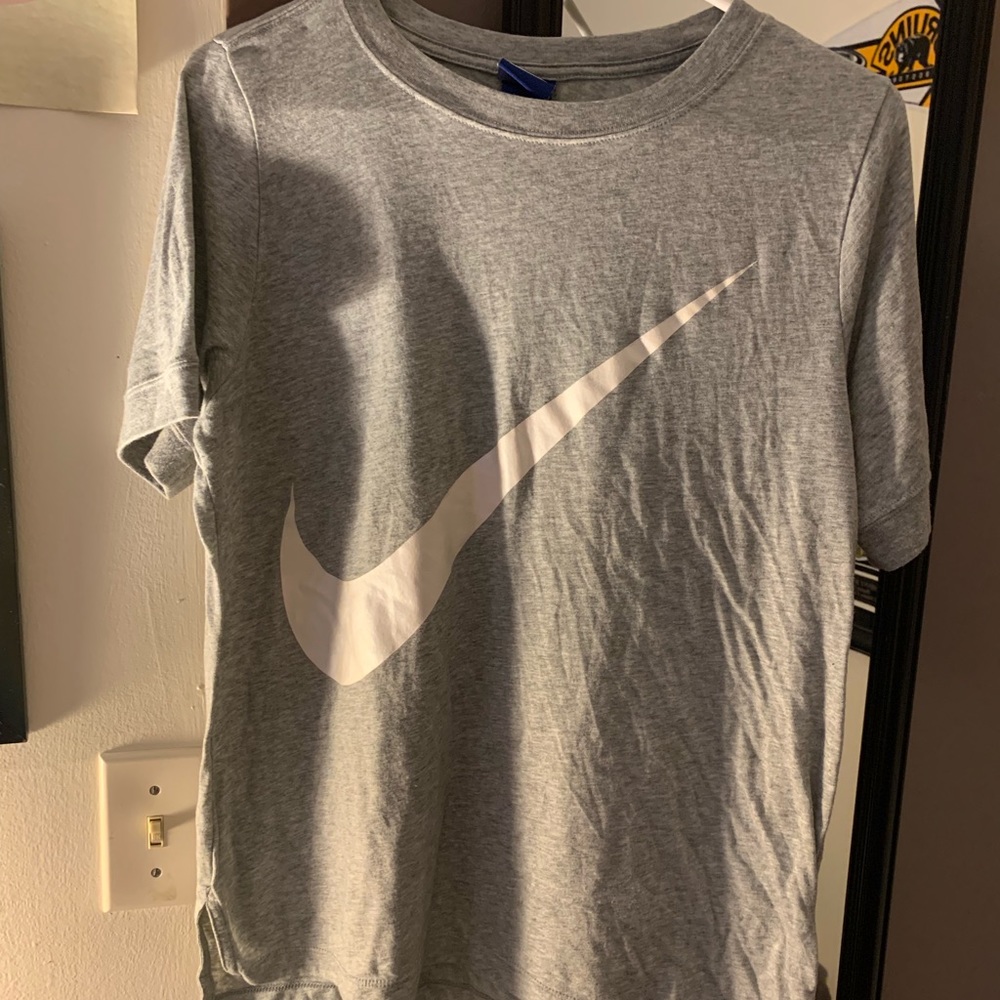 Woman’s Nike shirt